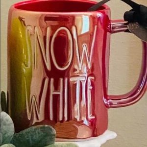 Rae Dunn iridescent SNOW WHITE mug, NEW!